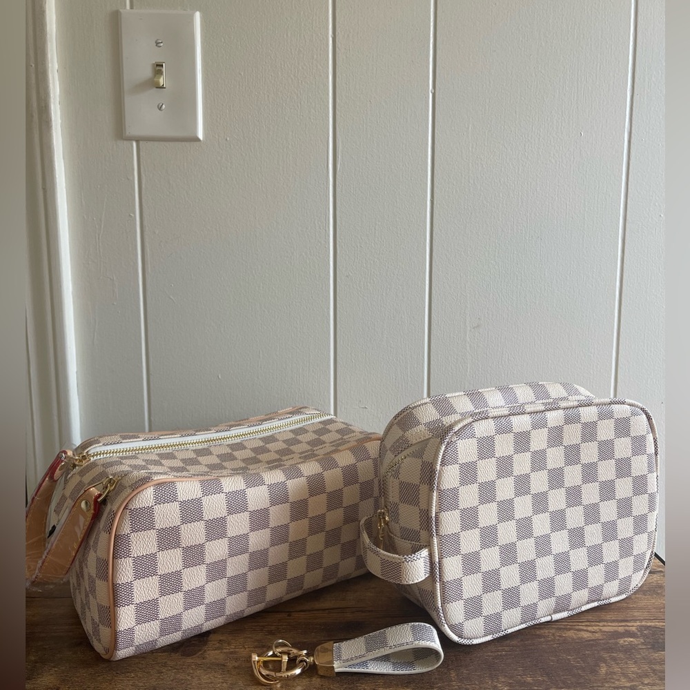 Checkered Weekend Bag, 2 makeup bags and keychain wristlet Set (matching pieces)